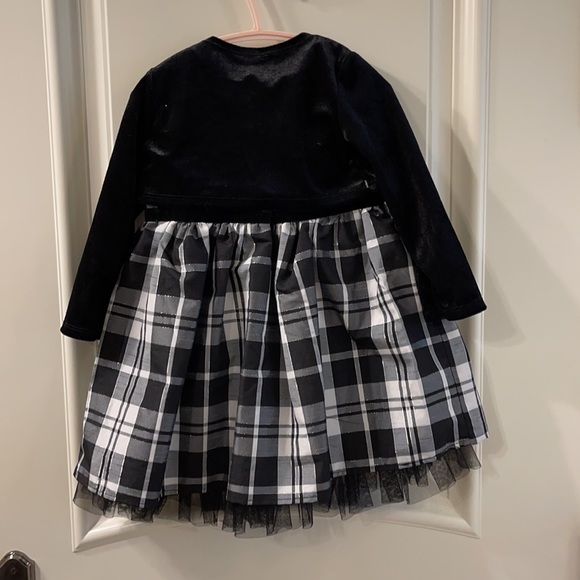 Cute 2 piece dress and shrug set for toddler girls - Picture 5 of 5